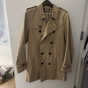 Burberry London Kensington Trench Mid-Length Size 50